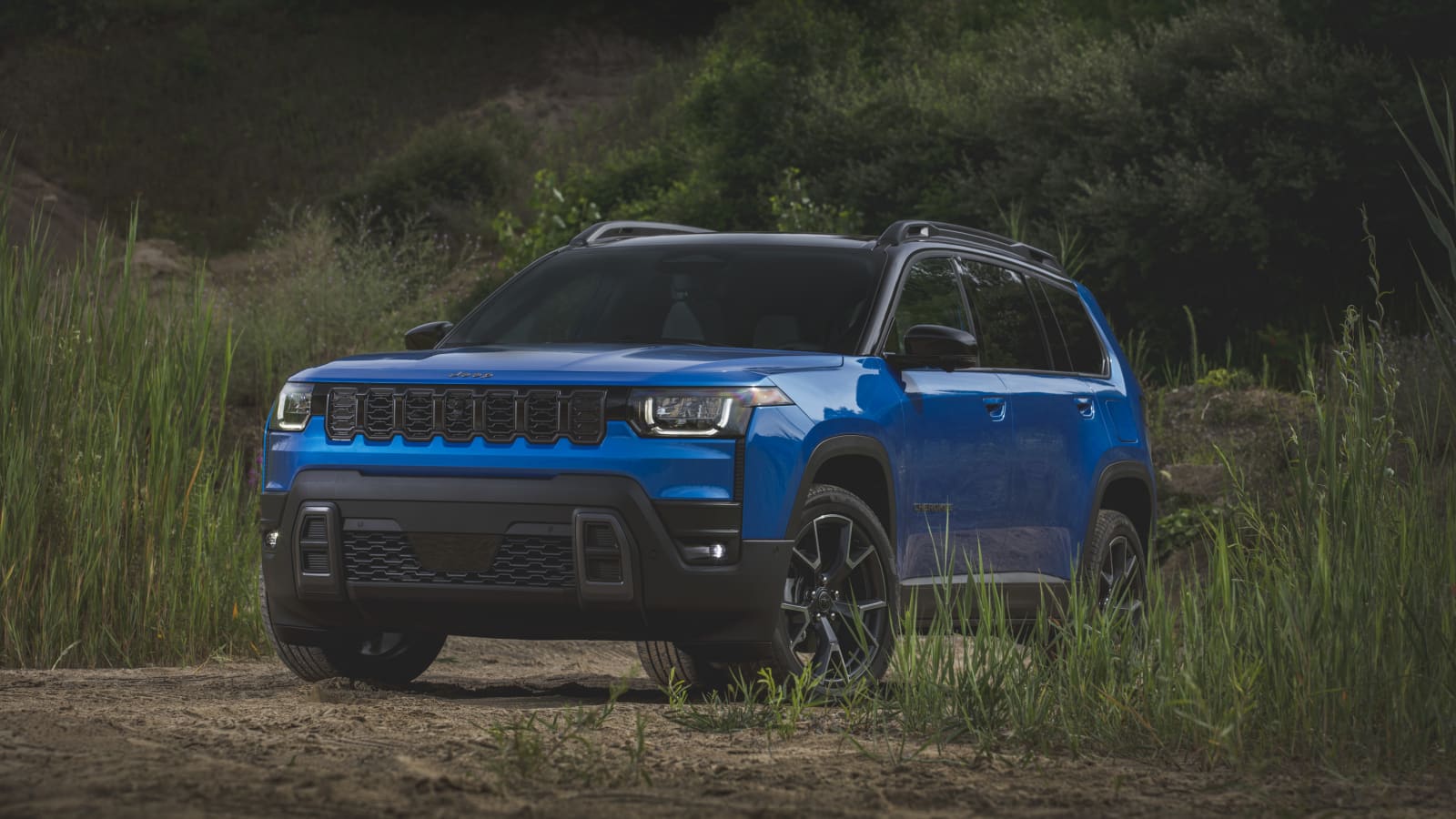 Stellantis Unveils New Jeep Cherokee: A Bold Move to Reverse Sales Declines